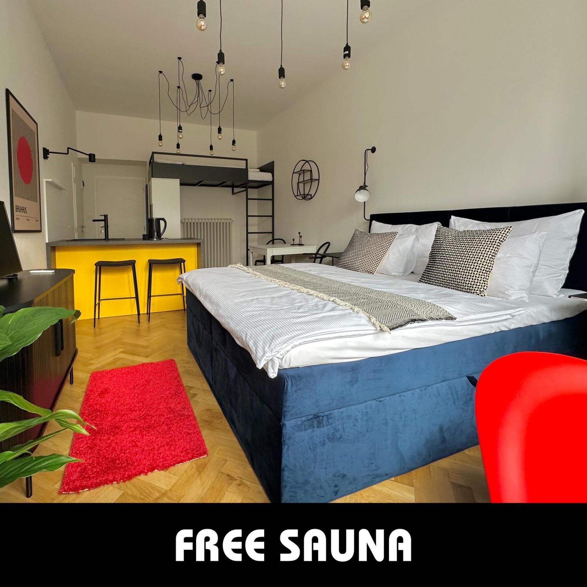 Botanique Rooms With Sauna By Homester Brno Zewnętrze zdjęcie